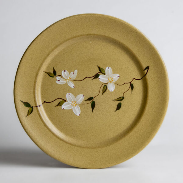 Classic Dinner Plates — Dogwood