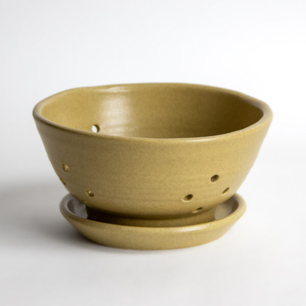 Berry Colanders — Go Green Earthware