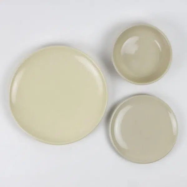 Coupe Dinnerware Sets for Four — Pearl