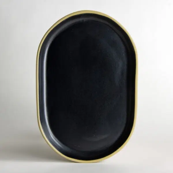 Medium Brookline Oval Tray — Matte Black Charcoal